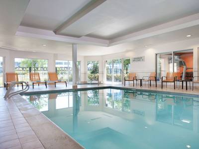 Courtyard by Marriott Chicago Elgin-West Dundee