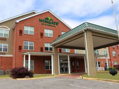 Country Inn & Suites by Radisson, Waldorf, MD