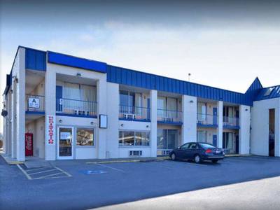 Knights Inn Lumberton