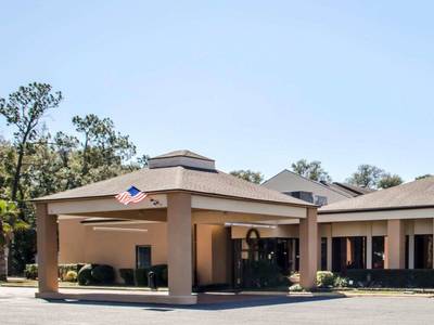 Quality Inn & Suites Pensacola