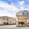 Days Inn & Suites Bridgeport - Clarksburg