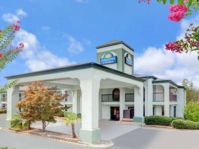 Days Inn & Suites Stockbridge South Atlanta