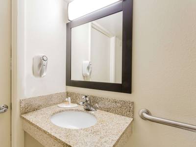 Days Inn Camp Springs