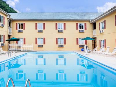 Days Inn & Suites Downtown Gatlinburg Parkway