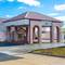 Econo Lodge & Suites