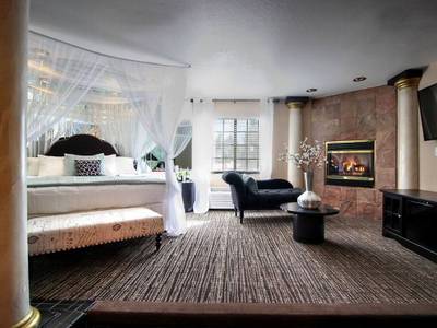 Postmarc Hotel & Spa Suites