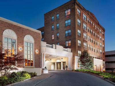 Genesee Grande Hotel & Suites Syracuse