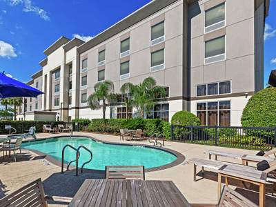 Hampton Inn & Suites Houston Bush Intercontinental Airport