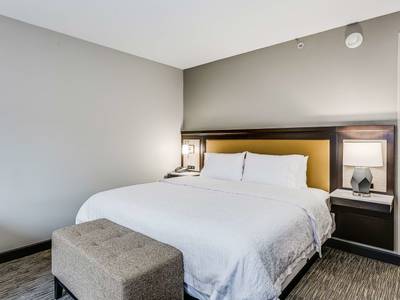 Hampton Inn & Suites Mobile - Downtown Historic District