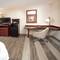 Hampton Inn & Suites Greensburg