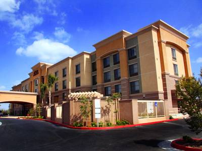 Hampton Inn & Suites Seal Beach