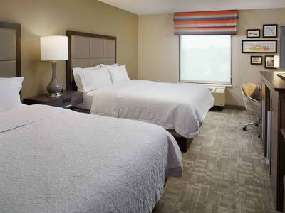 Hampton Inn Garden City