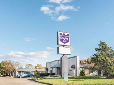 Knights Inn Canton