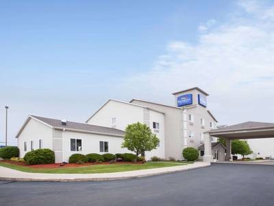 Baymont Inn & Suites Auburn