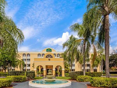 La Quinta Inn & Suites Miami Lakes