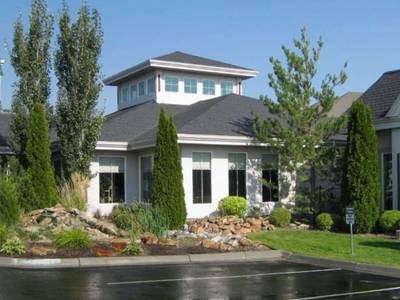 Le Ritz Hotel and Suites