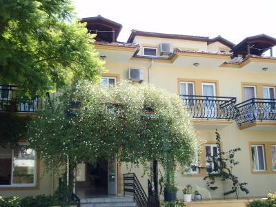 Metin Hotel & Apartments