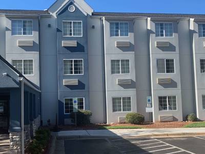 Microtel Inn by Wyndham Charlotte Airport