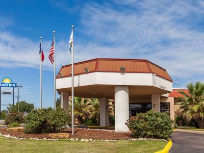 Days Inn & Suites Sherman