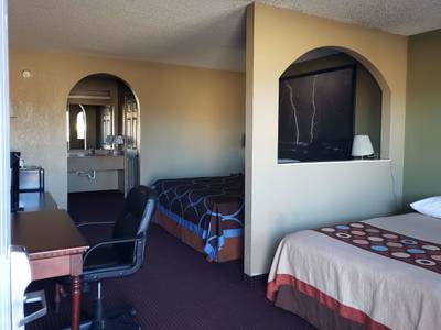 Super 8 Arkadelphia Caddo Valley Area