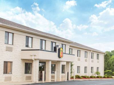 Super 8 Motel - Bedford