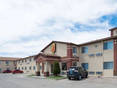 Super 8 Motel - Bernalillo