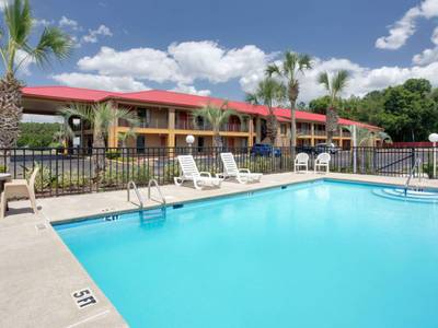 Super 8 Defuniak Springs