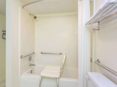 Super 8 Motel - Durham