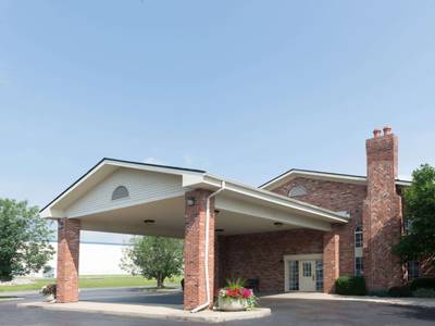 Super 8 Motel - Greenfield