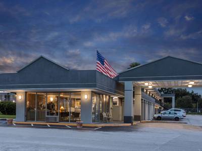 Super 8 Motel - Ocala