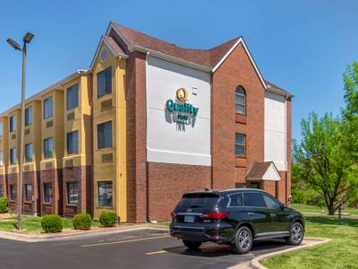 Super 8 Overland Park KC Area Near Convention Center