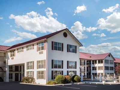 Super 8 Motel - Sevierville