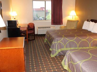 Super 8 Motel - Valparaiso