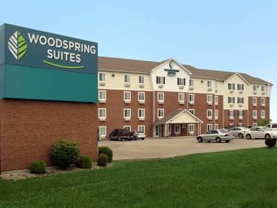 WoodSpring Suites Clarksville Ft. Campbell