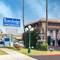 Travelodge Orange County Airport  Costa Mesa