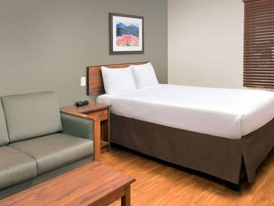 WoodSpring Suites Kansas City Liberty