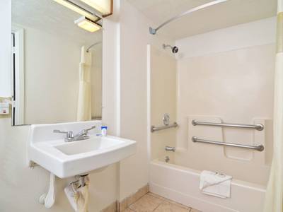 Americas Best Value Inn Lincoln