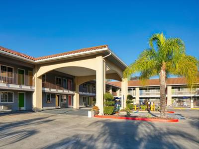 Ramada Temecula Old Town