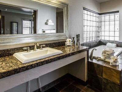 Rodeway Inn & Suites Downtowner - Route 66