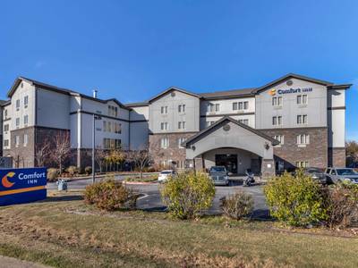 Comfort Inn Crystal Bridges