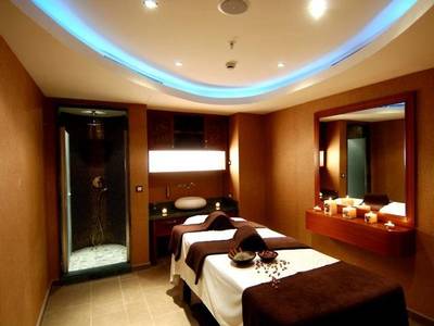 Titanic Port Bakirkoy