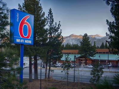 Motel 6 Mammoth Lakes