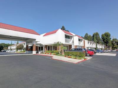 Motel 6 Irvine Orange County Airport