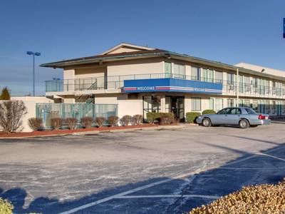 Super 8 Motel - Owensboro