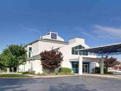 Motel 6 Springfield North