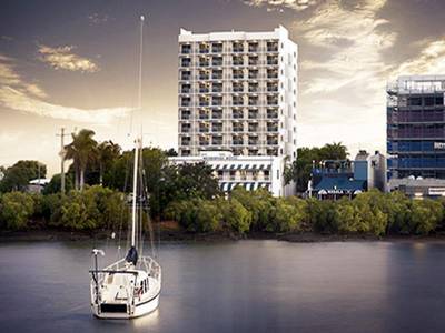 Oaks Metropole Hotel