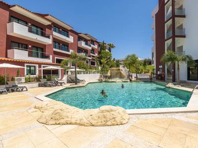 Topazio Mar Beach Hotel & Apartments