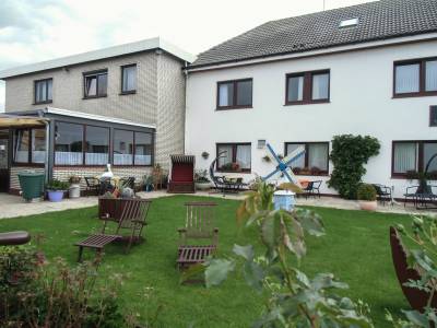 Familien- und Aparthotel Strandhof Tossens & Gästehäuser