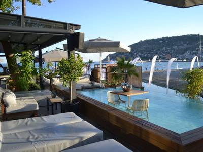 Sun Hotel by En Vie Beach