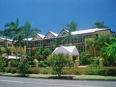 Cairns Queenslander Hotel & Apartments